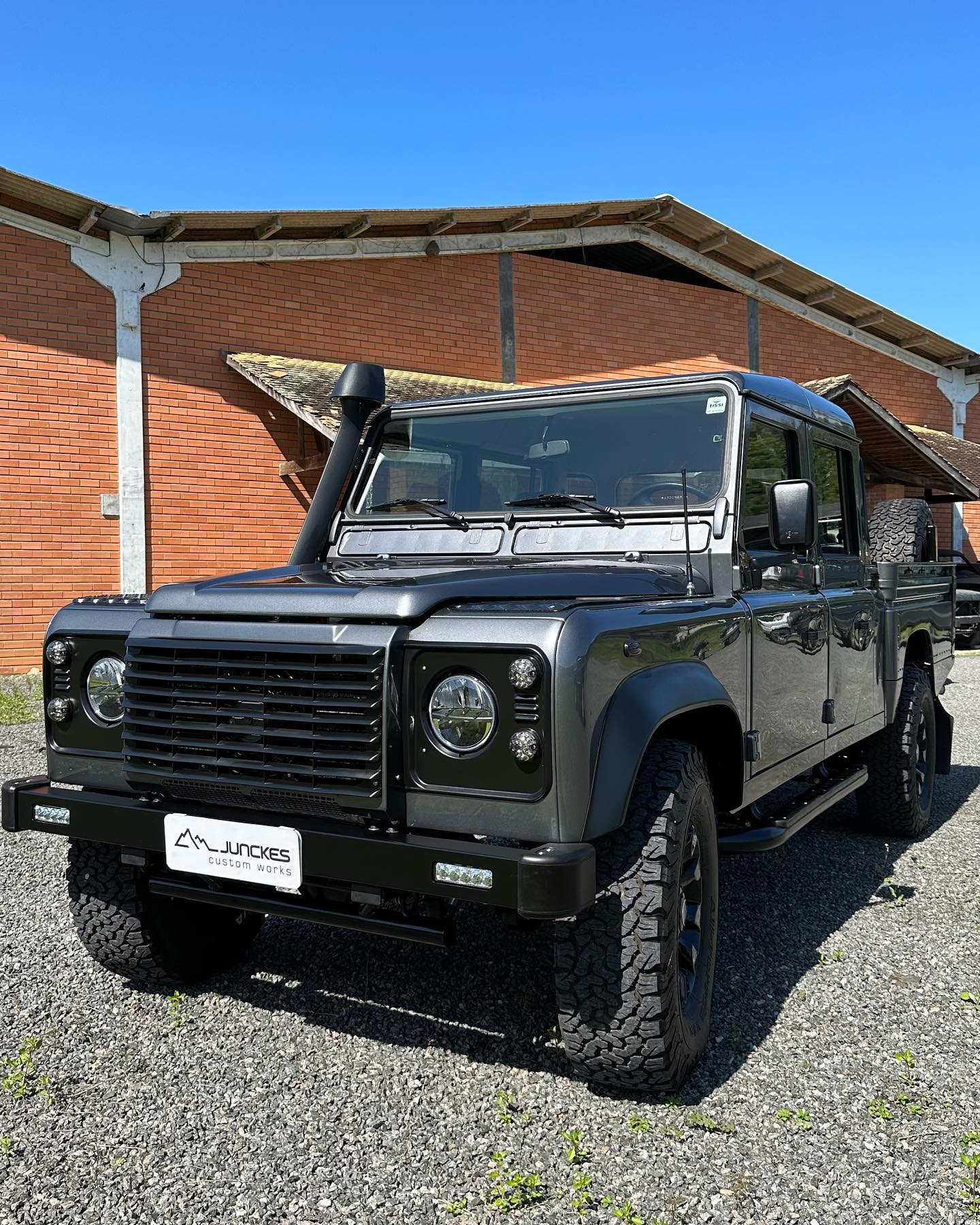 Defender 130 restaurada